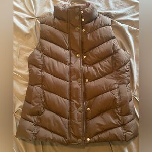 Men’s GAP puffy down vest